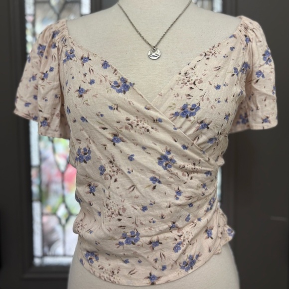 ASTR the Label Linen Blend Floral Ruched Wrap Top - Picture 2 of 10